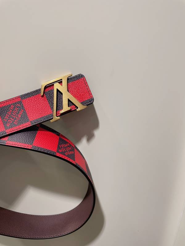 Louis Vuitton 40MM Belt LVB00336